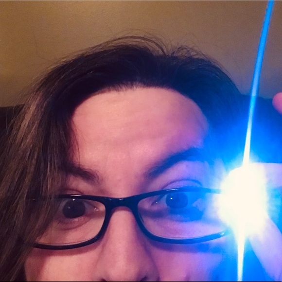 Meet your Posher, Beth - Picture 1 of 1